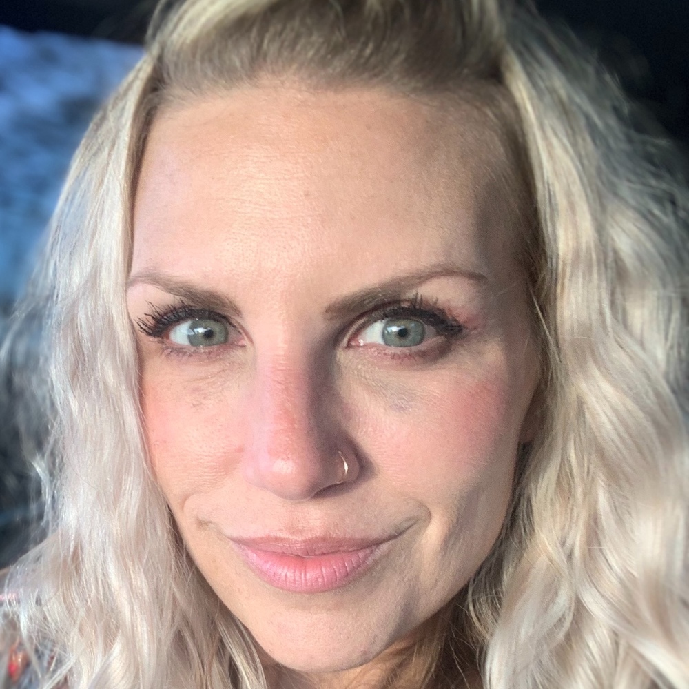 Meet your Posher, Andrea